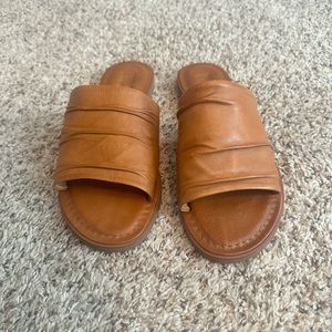 Musse & Cloud Slide Sandal